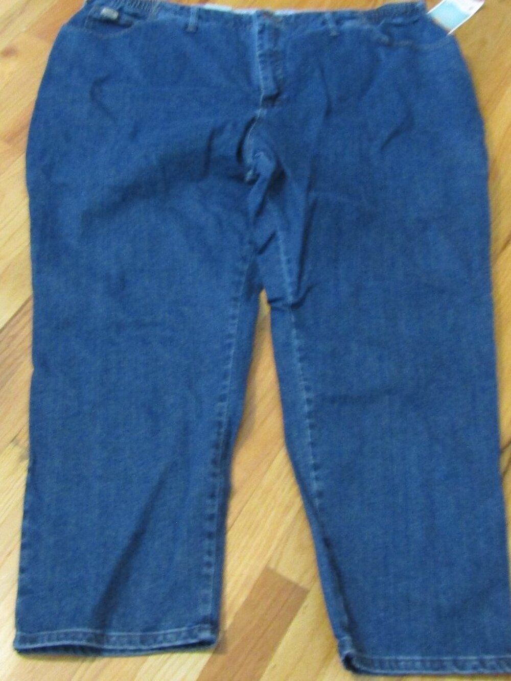 NWT WOMEN'S LEE STRETCH BLUE JEANS Size 28W Medium Elastic Sides Tapered Legs
